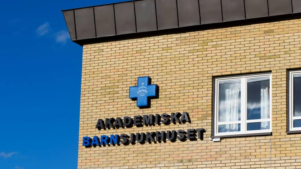 Barnsjukhus. Flera av landets barncancercentrum lider av personalbrist - dock inte Akademiska sjukhusets barncancercentrum.