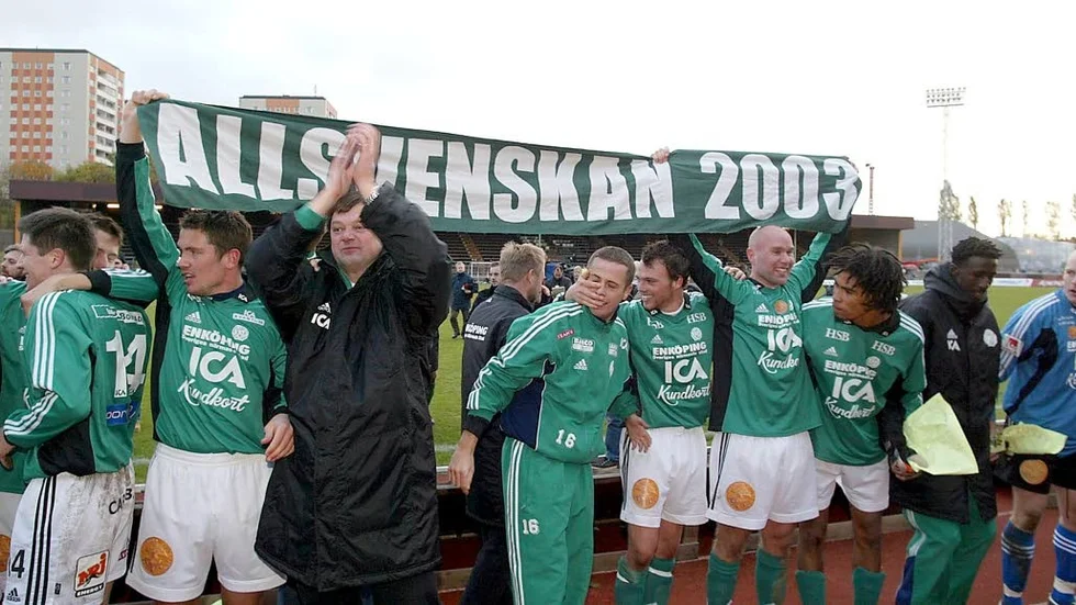Elit. ESK:s herrlag spelar i trean nu, men höll tidigare en högre nivå som när laget gick upp till allsvenskan till 2003.