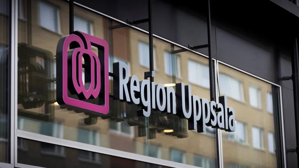Region Uppsala utfärdar en varning till en anställd på Akademiska sjukhuset.