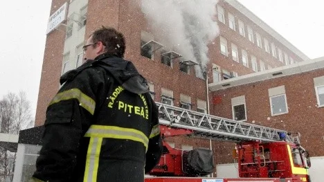 Branden orsakade stora rökskador på tredje våningen i Idéhuset.