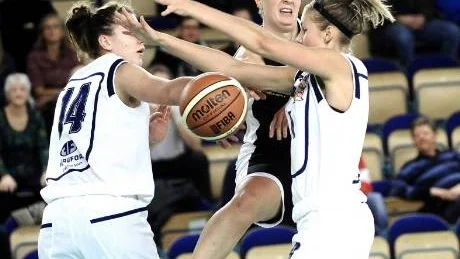 STOPP. Ylva Andersson var poängbäst i förlorande Luleå Stars med 15 poäng. Hon var dock alldeles för ensam att bidra och Julia Vestin och Ida Aasas BG kunde vinna enkelt.