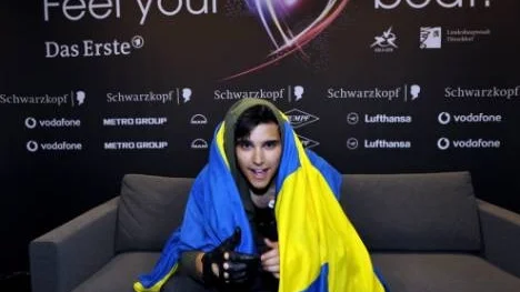 Eric Saade hamnade på tredjeplats i schlager-EM-finalen under lördagskvällen.