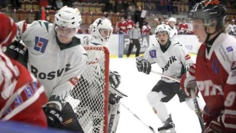 Derbyt mellan Piteå J 20 och Rosvik blev välspelad och spännande. Piteå vann med 5-4 och laget har nu nio raka segrar i division 2 Norra A Top 6.