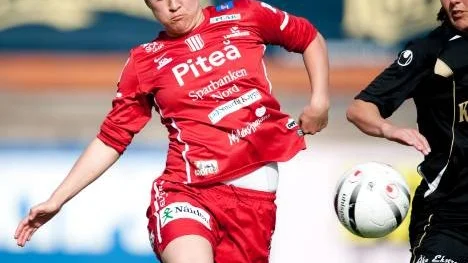 Victoria Forsmark gjorde ett av målen mot Hammarby för en vecka sedan. Piteå vann med 2-0 och har nu chansen att för första gången vinna två matcher i följd. Då gäller det att besegra Djurgården i morgon, söndag, på LF Arena.