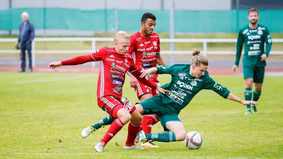 Utspelade. Henrik Millberts Piteå IF blev utspelade i det viktiga bottenmötet med Sleipner.