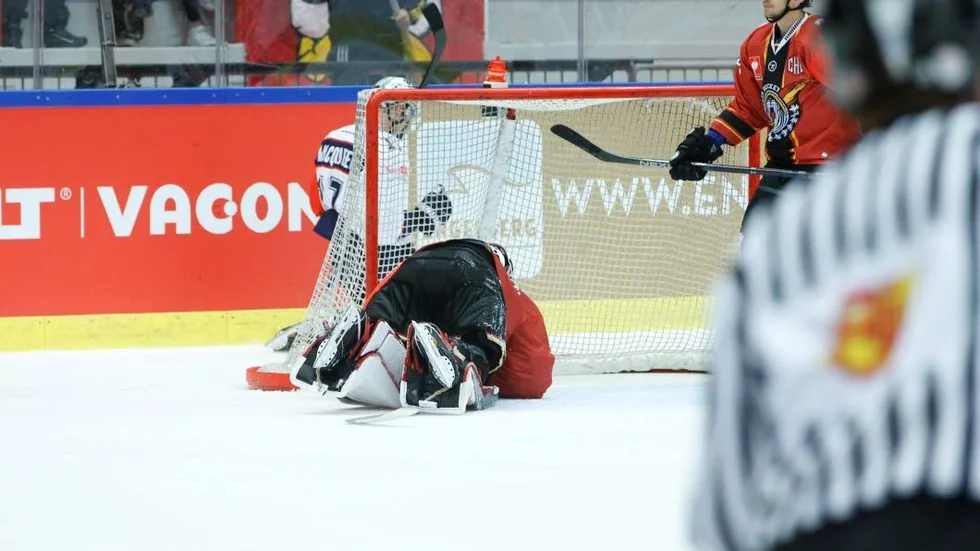 Don’t mention the score. Joel Lassinantti och hans Luleå Hockey fick uppleva en tung                                               andraperiod då Eisbären Berlin stod för tre mål.