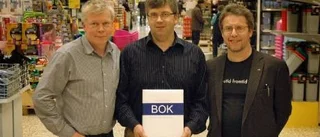 Firar 100 med ny bok
