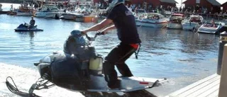 Fartfylld fest i skärgården