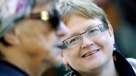 FLER FATTIGA. "Det var ju låg- och medelinkomsttagarna som skulle tjäna mest på skattesänkningarna, men så har det inte blivit", säger riksdagsledamot Siv Holma (v), Kiruna.