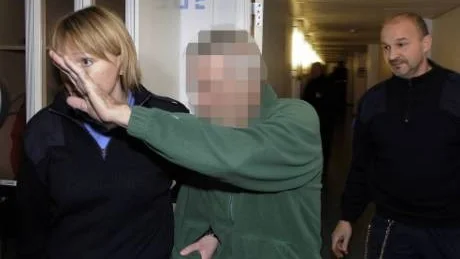 FÖRNEKAR BROTT. Alla sex åtalade från den så kallade Vojakkalafamljen förnekade någon som helst inblandning i dådet den 13 maj.