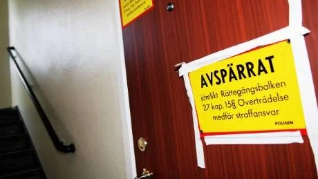 Knivdåd. Natten till lördagen knivhögg en 25-årig kvinna sin före detta pojkvän i Luleå.