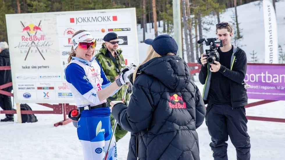 Åkt långt. "Nu är man hyfsat less på sportdryck" var det första Nina Lintzén sade efter hon passerat mållinjen i Nordenskiöldsloppet.