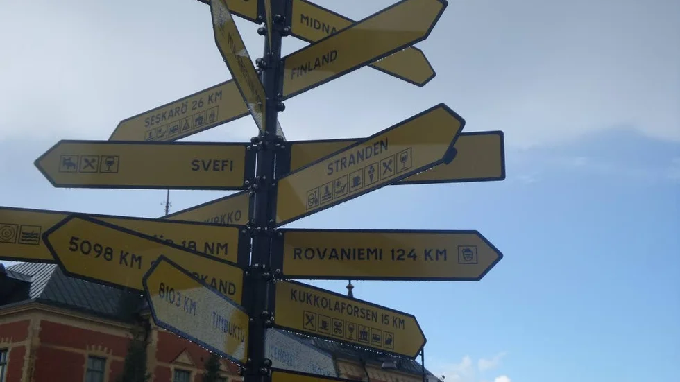 Hitta dit du vill med hjälp av de nya vägvisarna som finns på olika platser runt om i Haparanda.
