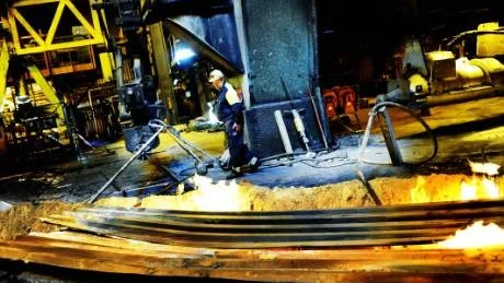 SAMSPEL. Sex stora kunder i USA har stämt SSAB och en rad andra stålföretag för att de, i hemlighet, samspelat och sänkt produktionen för att få till en prishöjning. Metallordförande vid SSAB i Luleå, Bert Johansson, har inte satt sig in i frågan men ser inget skäl till oro.
