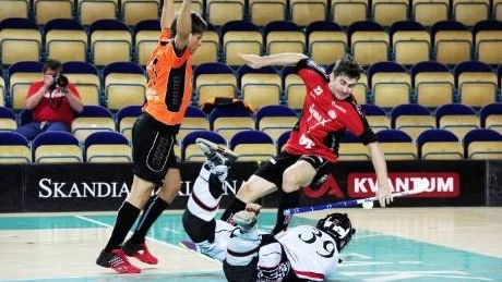 Marcus Jonssons och John Stiglunds IBK Luleå vann över John Wirkolas Wibax Patriots i en målrik och svängig match. Segern var IBK:s andra för säsongen medan Wibax åkte på sin andra förlust på två dagar.