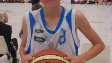 BASKETKUL. Olle Karlsson, Avans SK, hade en rolig helg.
