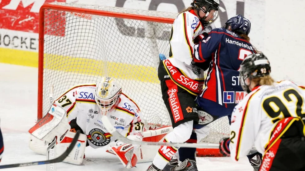 Spikade igen. Maria Ombergs förlorade målvaktsmatchen mot Florence Schelling och Luleå förlorade matchen mot Linköping med 0-2. Nu måste LHF vinna båda matcherna i helgen för att ta guldet.