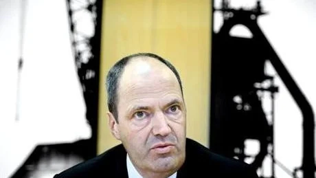 "SAMMA SKICK". SSAB:s vd Martin Lindqvist menar att både anställda och entreprenörer ska lämna arbetet på SSAB i samma skick som de kom.