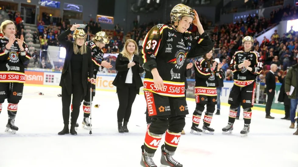 MVP. Mest värdefulla spelare blev Luleås Michelle Karvinen. Nu väntar VM-spel.
