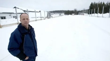 Taket på Hans-Erik Wallons växthus, där husvagnar vinterförvarades, rasade in. Åtskilliga ekipage kom till skada, och hela det stora växthuset fick rivas.