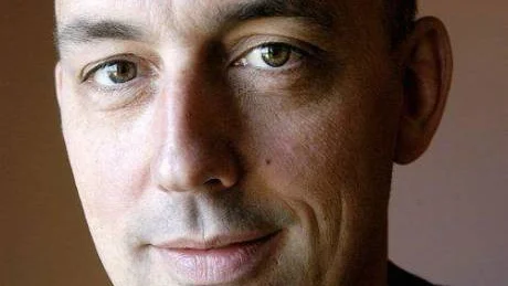 HJÄLP ATT FÅ. Sergej Andréewitch, överläkare på Ångestprogrammet vid Karolinska sjukhuset i Stockholm, säger att den som drabbats av ett ångestsyndrom kan i många fall bli fri från sina symtom relativt snabbt.