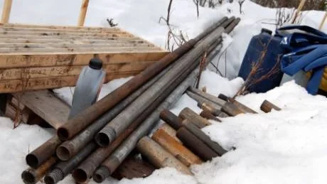 FYND. De 10 första borrhålens testresultat visar på stora fyndigheter vid Björkholmsberget. Totalt ska 32 borrhål i rutmönster med 200 meters avstånd inbördes göras längs malmkroppen Kallak södra.
