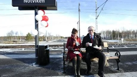 INVIGDES I FJOL. Notvikens station invigdes i oktober i fjol. Då fanns bland andra Trafikverkets dåvarande regionchef Lena Dahlgren och kommunalrådet Karl Petersen på plats.
