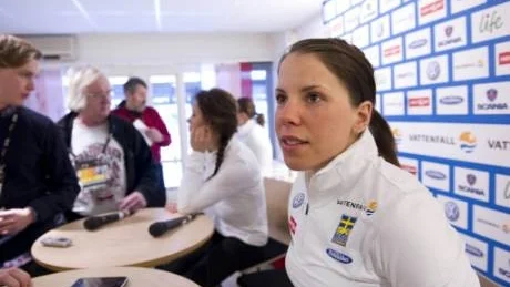 KAN DRA. Charlotte Kalla kan tänka sig att dra upp tempot om det blir för lågt i dagens tremil. Foto: Scanpix