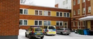 Skottskadad man sköt sig själv i buken