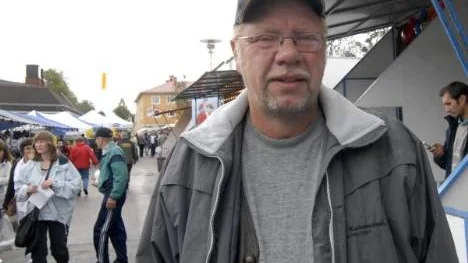 Årets höstmarknad i Arvidsjaur hade lockat ett 60-tal knallar att sätta upp sina varustånd. "De är tiotalet fler än i fjol vilket förstås är glädjande", säger mångårige marknadsgeneralen Anders Nilsson.
