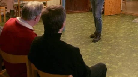 Ett 20-tal personer hade sökt sig till SMU-gården för att lyssna på och ställa frågor till Allan Widman, fp, som sitter i riksdagens försvarsutskott.