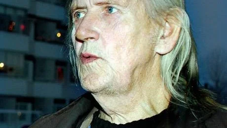 UPPRÖRD. Hembygdsföreningens ordförande Bosse Westin har ilsknat till över att kommunen inte beviljat några pengar för flytten av skomakeriet.
Foto: Linda Kask