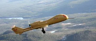I luften med piloten kvar på marken