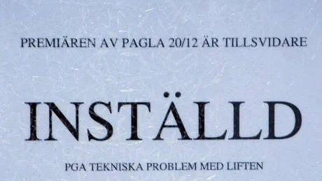 INSTÄLLD. Det blev ingen utlovad premiär, den här informationen stod att läsa på en lapp på liftkuren.