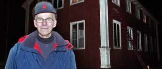 Bror räddade grannen från lågorna