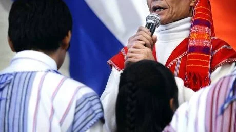 FÖRTRYCK. Karenernas historia är fylld av förtryck och grymheter vilka fortfarande existerar i Burma. Karenerna är en av  tolv minoriteter i Burma, men över hela världen finns det miljoner karener.