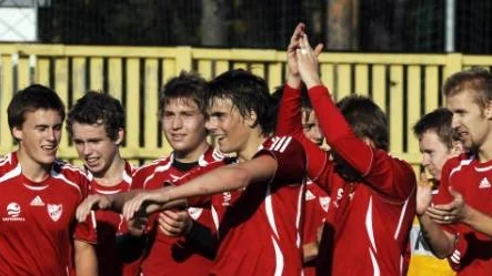 JUBEL. IFK Kalix-spelarna har inlett division III på ett imponerande sätt. foto: petra isaksson
