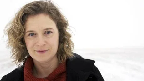 VÄLSKRIVEN BOK. Pauline Wolff.