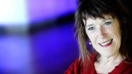 PÅ TURNÉ. Tillsammans med dragspelaren Ulf B Jonsson och basisten Ove Hansson beger sig sångerskan Marianne Racine Granvik ut på en veckolång turné i Norrbotten. Sedan 25 år tillbaka bor och arbetar hon i Zürich, men våren drar henne gärna norrut.