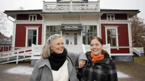 Mor och dotter Dupuich, Ingbritt och Sara, är nya ägare av restaurang Doktorsvillan. "Vi ser stora utvecklingsmöjligheter, byggnaden är fantastisk och omgivningen unik", menar Ingbritt.