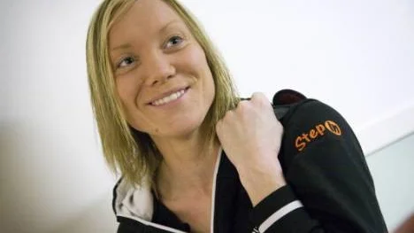 Janina Marklund öppnar för en fortsättning i Piteå IF. "Jag har inte tagit något beslut ännu. Det beror mycket på vilken trupp som Piteå ställer på benen nästa säsong", säger Janina.