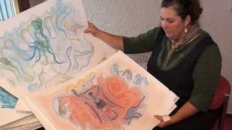 Maud Carlsten, Nälden, endagsutställde sin konst i Arvidsjaur i går kväll, onsdag.