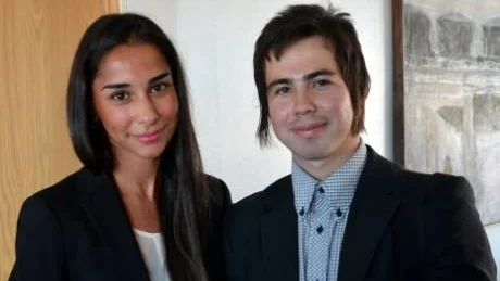 FRÄSCHA IDÉER. Hägskolestudenterna Tina Koohnavarel, LTU, och Alexis Sohleu, SLU, har varit i Gällivare för ge sina synpunkter på hur Gällivares utomhusmiljöer ska bli mer intressanta för både innevånare och besökare."Det finns potential", säger Tina Koohnavarel  som inte riktigt är nöjd med det intryck tätorten ger i dag. Foto: Kenth Bergmark