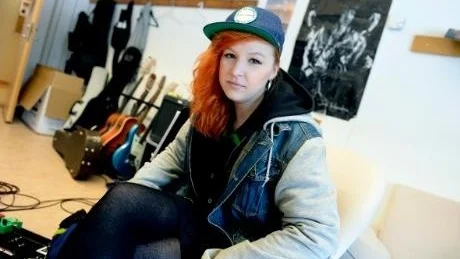 Josefine Löfgren, ena halvan av Oh Jonathan.