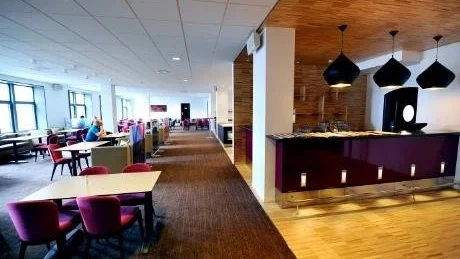 OMBYGGT. Gamla Amphion på Quality hotel har fått en rejäl ansiktslyftning. Totalt kostar renoveringena v hotellet cirka 40 miljoner kronor. Foto: Andreas Wälitalo