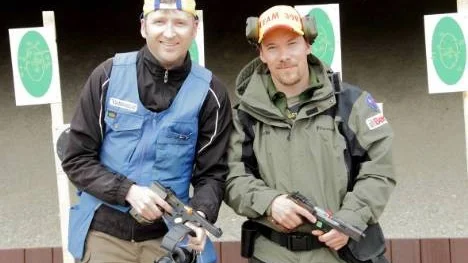 Torbjörn Nilsson, till vänster, vann A-Smällens prestigefyllda C-vapen klass 3. Men det krävdes särskjutning, sedan även Arvidsjaurs Roland Carlsson skjutit fullt.