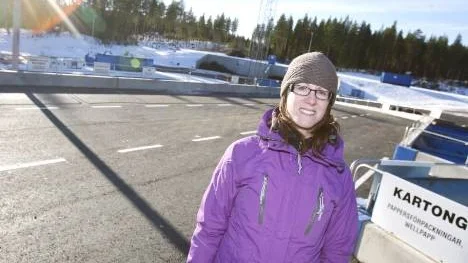 Johanna Marttala, miljöingenjör, Älvsbyns energi, hoppas att den nya återvinningscentralen kan bidra till att det blir mindre nedskräpning i naturen. "Vi ska fram över även göra aktiva satsningar, med start i skolorna, för att få folk att inte skräpa ner", säger hon.