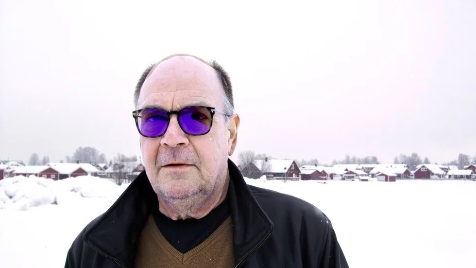 Obebyggt.
Thomas Wikström äger mark i Sunderbyn som han vill bebygga. Men kommunen säger nej och skyller på VA-problem.