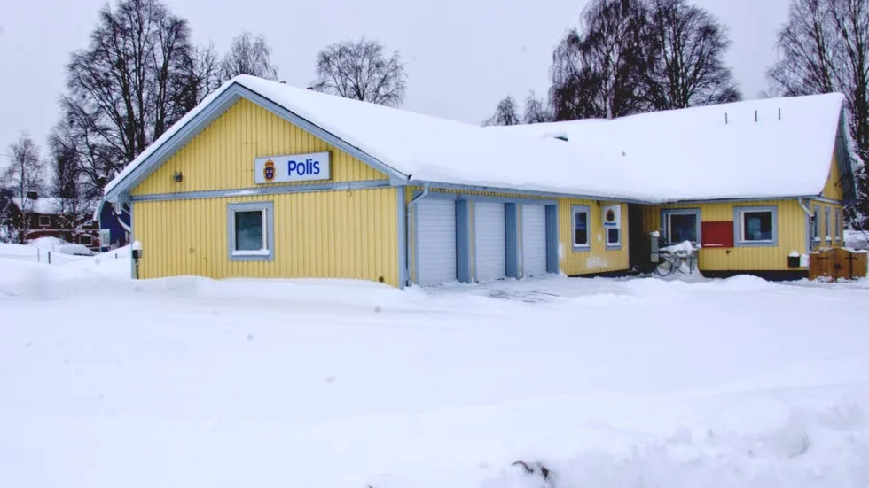 Ingen oro. Det finns inga planer på att lägga ned polisstationen i Överkalix säger polisområdeschef Håkan Karlsson.