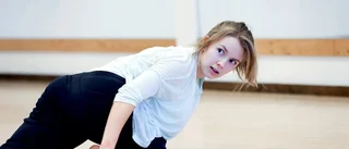 De knyter kontakter genom dansen